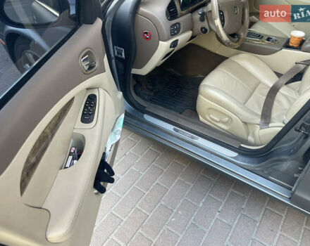 Сірий Ягуар S-Type, об'ємом двигуна 2.5 л та пробігом 170 тис. км за 5500 $, фото 4 на Automoto.ua