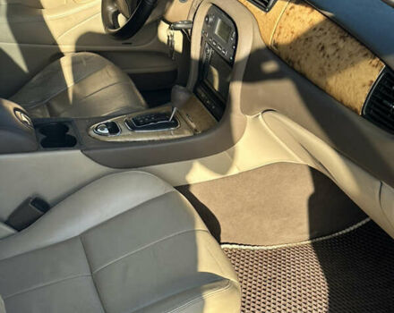Сірий Ягуар S-Type, об'ємом двигуна 2.72 л та пробігом 280 тис. км за 6800 $, фото 11 на Automoto.ua