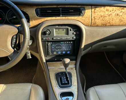 Сірий Ягуар S-Type, об'ємом двигуна 2.72 л та пробігом 280 тис. км за 6800 $, фото 15 на Automoto.ua