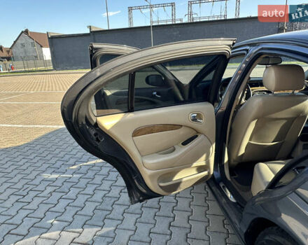 Сірий Ягуар S-Type, об'ємом двигуна 2.72 л та пробігом 280 тис. км за 6800 $, фото 18 на Automoto.ua