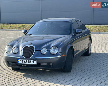 Сірий Ягуар S-Type, об'ємом двигуна 2.72 л та пробігом 280 тис. км за 6800 $, фото 2 на Automoto.ua