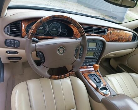 Сірий Ягуар S-Type, об'ємом двигуна 3 л та пробігом 134 тис. км за 5049 $, фото 4 на Automoto.ua