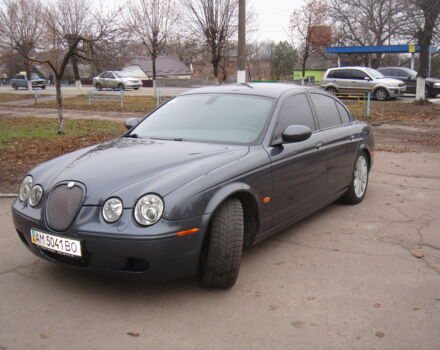 Сірий Ягуар S-Type, об'ємом двигуна 3 л та пробігом 260 тис. км за 13499 $, фото 1 на Automoto.ua