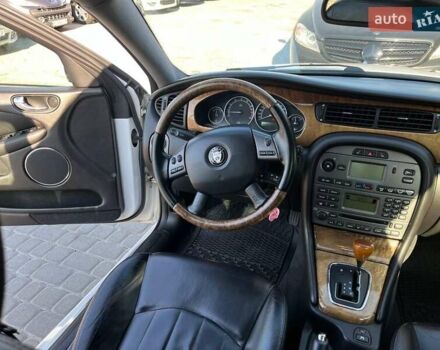 Білий Ягуар Х-Тайп, об'ємом двигуна 2.1 л та пробігом 207 тис. км за 6390 $, фото 28 на Automoto.ua