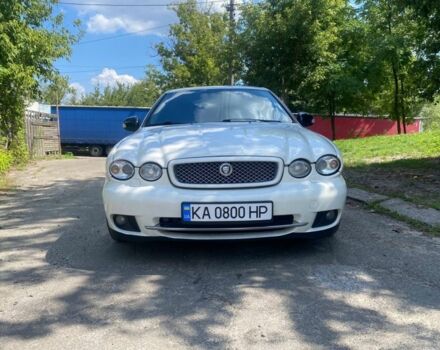 Белый Ягуар Х-Тайп, объемом двигателя 3 л и пробегом 261 тыс. км за 6500 $, фото 1 на Automoto.ua