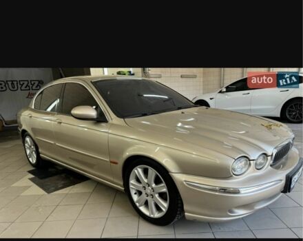 Бежевый Ягуар Х-Тайп, объемом двигателя 3 л и пробегом 214 тыс. км за 5500 $, фото 1 на Automoto.ua