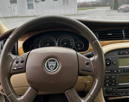 Бежевий Ягуар Х-Тайп, об'ємом двигуна 2.1 л та пробігом 140 тис. км за 5600 $, фото 1 на Automoto.ua