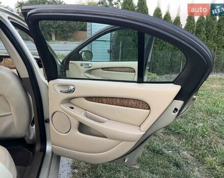 Бежевий Ягуар Х-Тайп, об'ємом двигуна 2.2 л та пробігом 220 тис. км за 6000 $, фото 16 на Automoto.ua