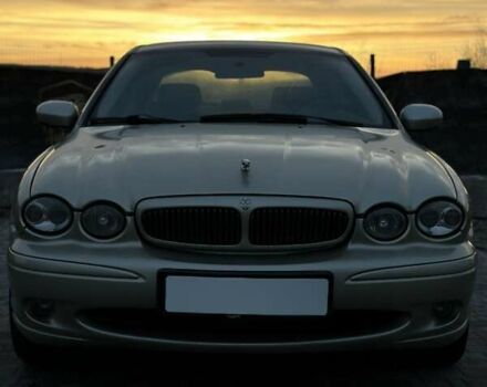 Бежевий Ягуар Х-Тайп, об'ємом двигуна 2.1 л та пробігом 179 тис. км за 4999 $, фото 1 на Automoto.ua