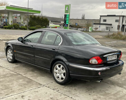 Черный Ягуар Х-Тайп, объемом двигателя 2.5 л и пробегом 142 тыс. км за 4200 $, фото 6 на Automoto.ua