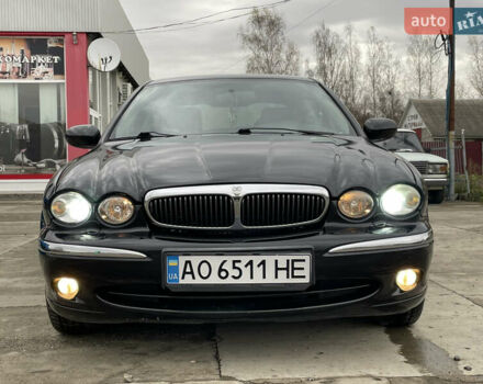 Черный Ягуар Х-Тайп, объемом двигателя 2.5 л и пробегом 142 тыс. км за 4200 $, фото 9 на Automoto.ua