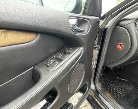 Черный Ягуар Х-Тайп, объемом двигателя 2.5 л и пробегом 142 тыс. км за 4200 $, фото 15 на Automoto.ua