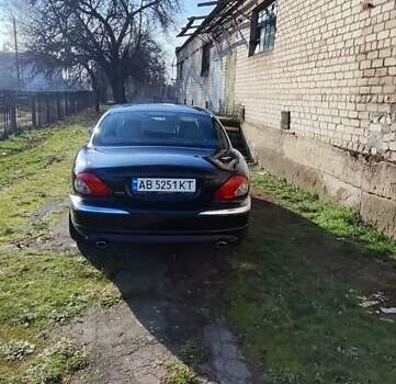 Чорний Ягуар Х-Тайп, об'ємом двигуна 2.97 л та пробігом 135 тис. км за 5500 $, фото 3 на Automoto.ua