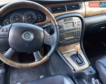 Ягуар Х-Тайп 2006 в Хмельницком на Automoto.ua Черный Ягуар Х-Тайп, объемом двигателя 2.5 л и пробегом 193 тыс. км за 5700 $, фото 12 на Automoto.ua