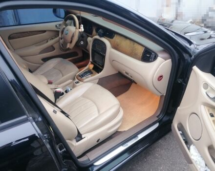 Чорний Ягуар Х-Тайп, об'ємом двигуна 2.1 л та пробігом 280 тис. км за 5216 $, фото 7 на Automoto.ua