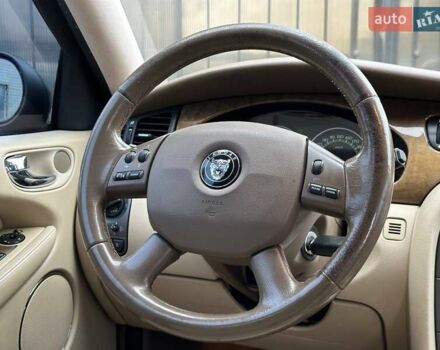 Черный Ягуар Х-Тайп, объемом двигателя 2.5 л и пробегом 174 тыс. км за 5490 $, фото 13 на Automoto.ua