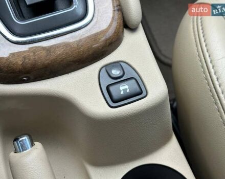 Черный Ягуар Х-Тайп, объемом двигателя 2.5 л и пробегом 174 тыс. км за 5490 $, фото 22 на Automoto.ua