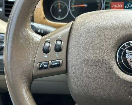 Черный Ягуар Х-Тайп, объемом двигателя 2.5 л и пробегом 174 тыс. км за 5490 $, фото 20 на Automoto.ua