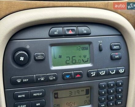 Черный Ягуар Х-Тайп, объемом двигателя 2.5 л и пробегом 174 тыс. км за 5490 $, фото 15 на Automoto.ua