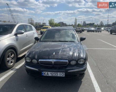 Черный Ягуар Х-Тайп, объемом двигателя 2.1 л и пробегом 266 тыс. км за 2555 $, фото 1 на Automoto.ua