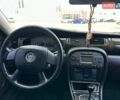 Красный Ягуар Х-Тайп, объемом двигателя 2 л и пробегом 280 тыс. км за 4790 $, фото 13 на Automoto.ua