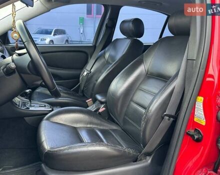 Красный Ягуар Х-Тайп, объемом двигателя 2 л и пробегом 280 тыс. км за 4790 $, фото 8 на Automoto.ua