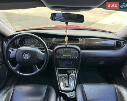 Красный Ягуар Х-Тайп, объемом двигателя 2 л и пробегом 280 тыс. км за 4790 $, фото 12 на Automoto.ua