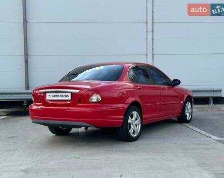 Красный Ягуар Х-Тайп, объемом двигателя 2 л и пробегом 280 тыс. км за 4790 $, фото 7 на Automoto.ua
