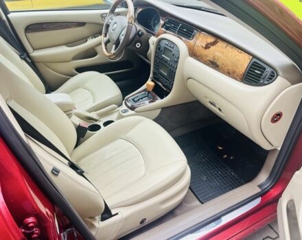 Красный Ягуар Х-Тайп, объемом двигателя 2.5 л и пробегом 237 тыс. км за 4250 $, фото 7 на Automoto.ua