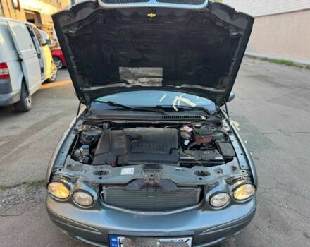 Серый Ягуар Х-Тайп, объемом двигателя 2 л и пробегом 350 тыс. км за 3300 $, фото 1 на Automoto.ua