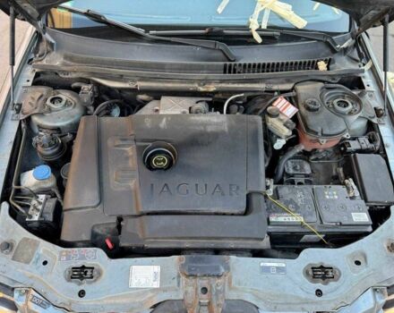 Серый Ягуар Х-Тайп, объемом двигателя 2 л и пробегом 350 тыс. км за 3300 $, фото 18 на Automoto.ua
