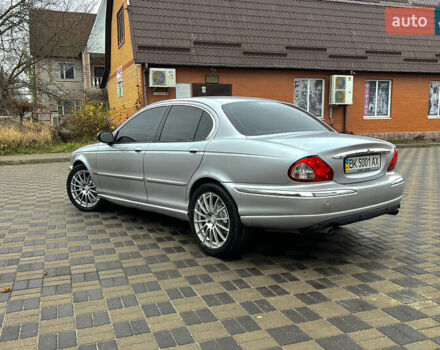 Серый Ягуар Х-Тайп, объемом двигателя 2.5 л и пробегом 210 тыс. км за 4500 $, фото 2 на Automoto.ua