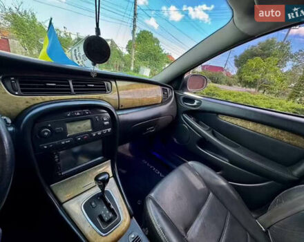 Серый Ягуар Х-Тайп, объемом двигателя 3 л и пробегом 150 тыс. км за 4500 $, фото 11 на Automoto.ua