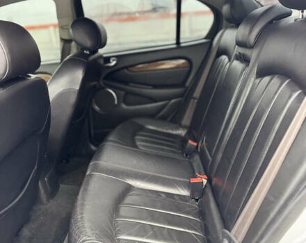 Серый Ягуар Х-Тайп, объемом двигателя 2.5 л и пробегом 220 тыс. км за 3800 $, фото 9 на Automoto.ua