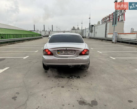 Серый Ягуар Х-Тайп, объемом двигателя 2.5 л и пробегом 220 тыс. км за 3800 $, фото 4 на Automoto.ua