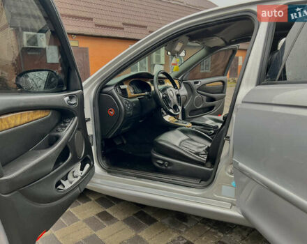 Сірий Ягуар Х-Тайп, об'ємом двигуна 2.5 л та пробігом 210 тис. км за 3333 $, фото 8 на Automoto.ua