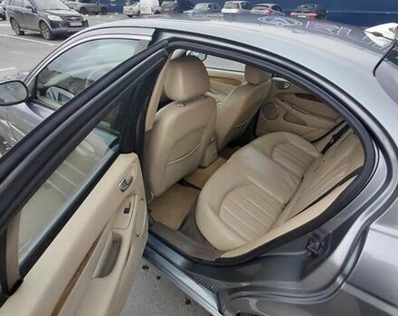 Серый Ягуар Х-Тайп, объемом двигателя 2.5 л и пробегом 287 тыс. км за 5500 $, фото 6 на Automoto.ua