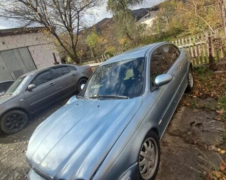 Сірий Ягуар Х-Тайп, об'ємом двигуна 2 л та пробігом 290 тис. км за 2850 $, фото 2 на Automoto.ua