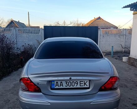 Сірий Ягуар Х-Тайп, об'ємом двигуна 2.1 л та пробігом 217 тис. км за 4500 $, фото 5 на Automoto.ua