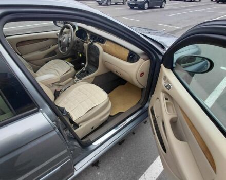 Серый Ягуар Х-Тайп, объемом двигателя 0 л и пробегом 287 тыс. км за 5665 $, фото 6 на Automoto.ua