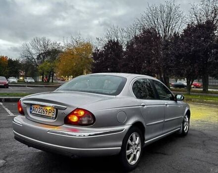 Серый Ягуар Х-Тайп, объемом двигателя 2 л и пробегом 380 тыс. км за 4500 $, фото 4 на Automoto.ua