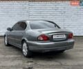 Серый Ягуар Х-Тайп, объемом двигателя 2 л и пробегом 252 тыс. км за 3990 $, фото 4 на Automoto.ua