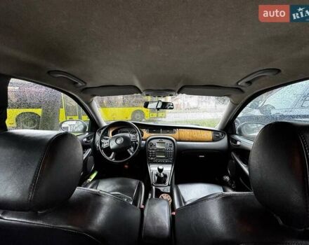 Серый Ягуар Х-Тайп, объемом двигателя 2 л и пробегом 380 тыс. км за 4500 $, фото 14 на Automoto.ua