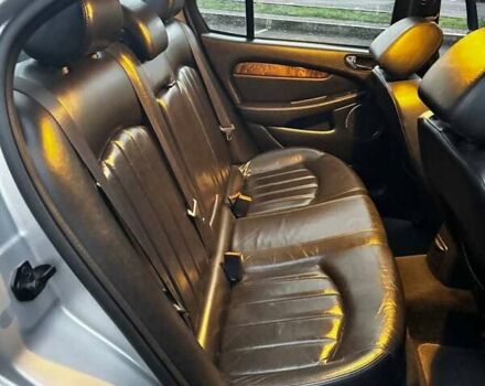 Серый Ягуар Х-Тайп, объемом двигателя 2 л и пробегом 380 тыс. км за 4500 $, фото 12 на Automoto.ua