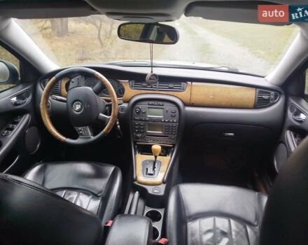 Серый Ягуар Х-Тайп, объемом двигателя 2.5 л и пробегом 299 тыс. км за 5200 $, фото 11 на Automoto.ua