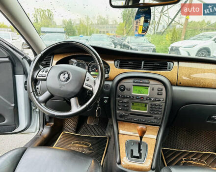 Сірий Ягуар Х-Тайп, об'ємом двигуна 2.5 л та пробігом 240 тис. км за 7300 $, фото 18 на Automoto.ua