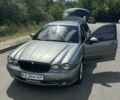 Сірий Ягуар Х-Тайп, об'ємом двигуна 2 л та пробігом 352 тис. км за 4500 $, фото 1 на Automoto.ua