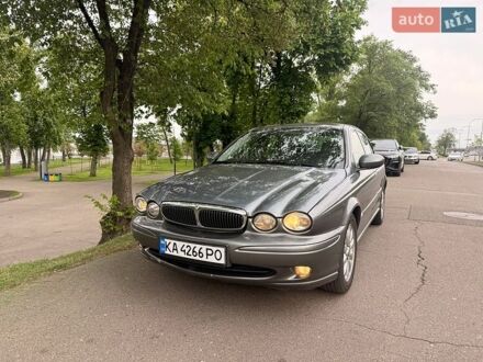Серый Ягуар Х-Тайп, объемом двигателя 2 л и пробегом 303 тыс. км за 4500 $, фото 1 на Automoto.ua