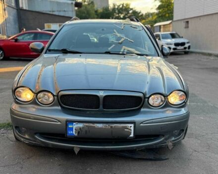 Серый Ягуар Х-Тайп, объемом двигателя 2 л и пробегом 350 тыс. км за 3500 $, фото 1 на Automoto.ua