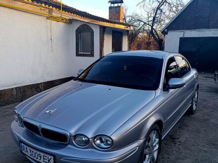 Ягуар Х-Тайп 2004 у Кропивницькому (Кіровограді) на Automoto.ua Сірий Ягуар Х-Тайп, об'ємом двигуна 2.1 л та пробігом 217 тис. км за 4500 $, фото 1 на Automoto.ua